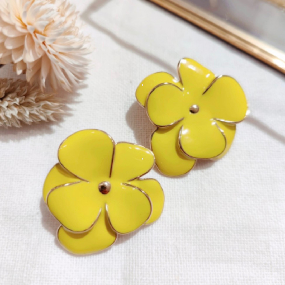 Boucles d’Oreilles Fleur Jaune – Éclat & Fraîcheur