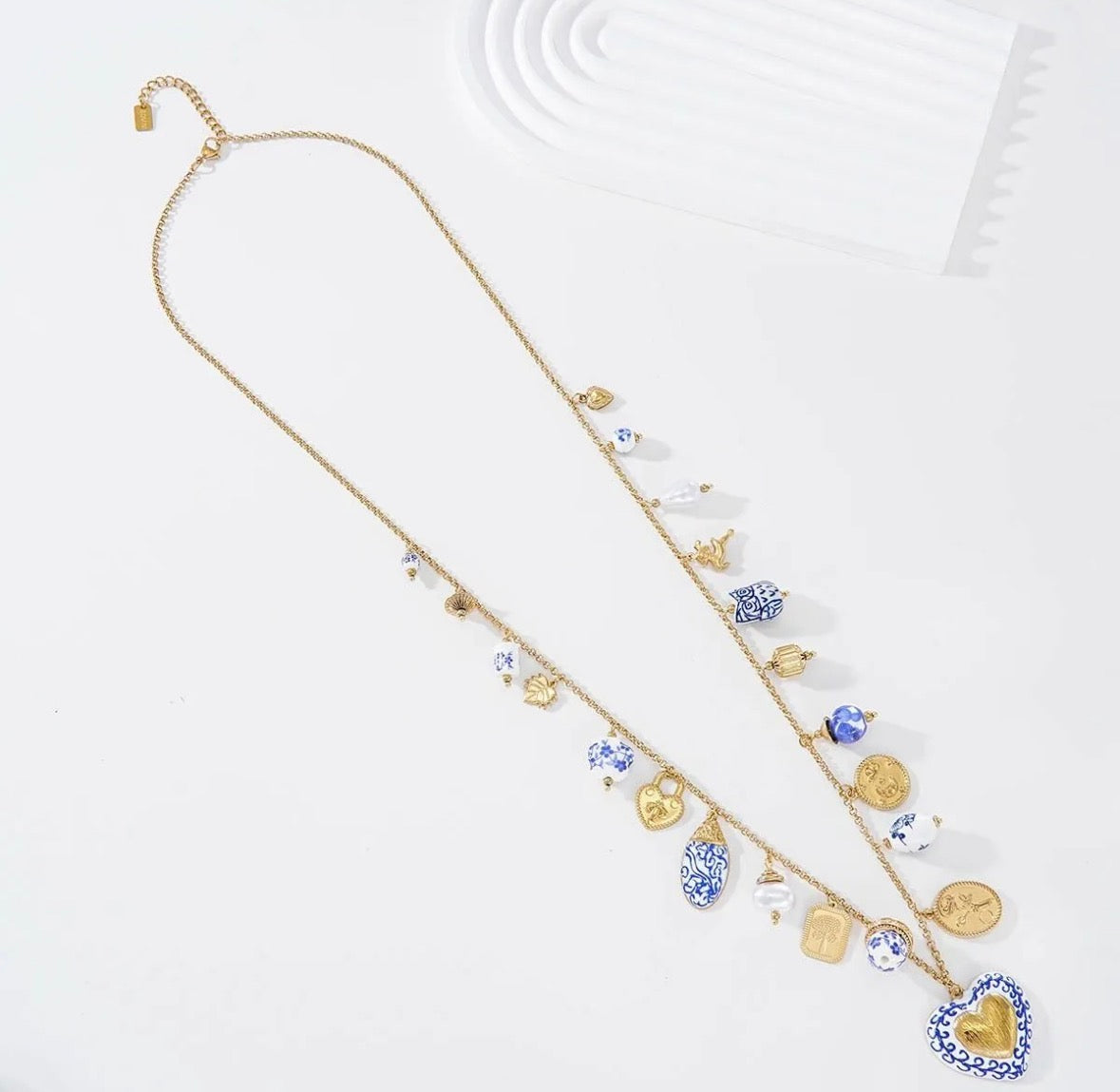 Sautoir Charms Bleu & Doré – Esprit Bord de Mer Chic