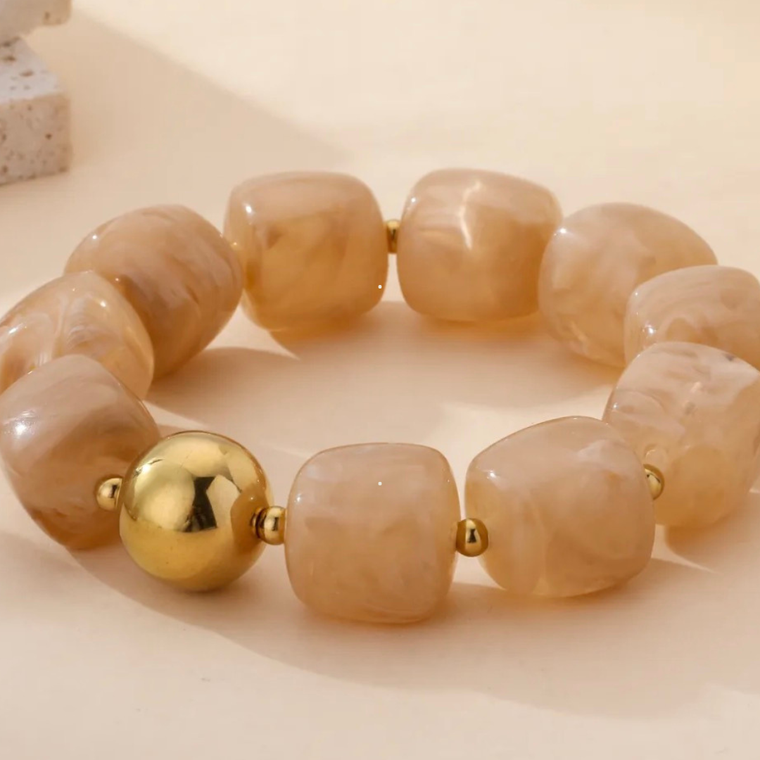 Bracelet Élégance Minérale – Perles Marbrées & Sphère Dorée