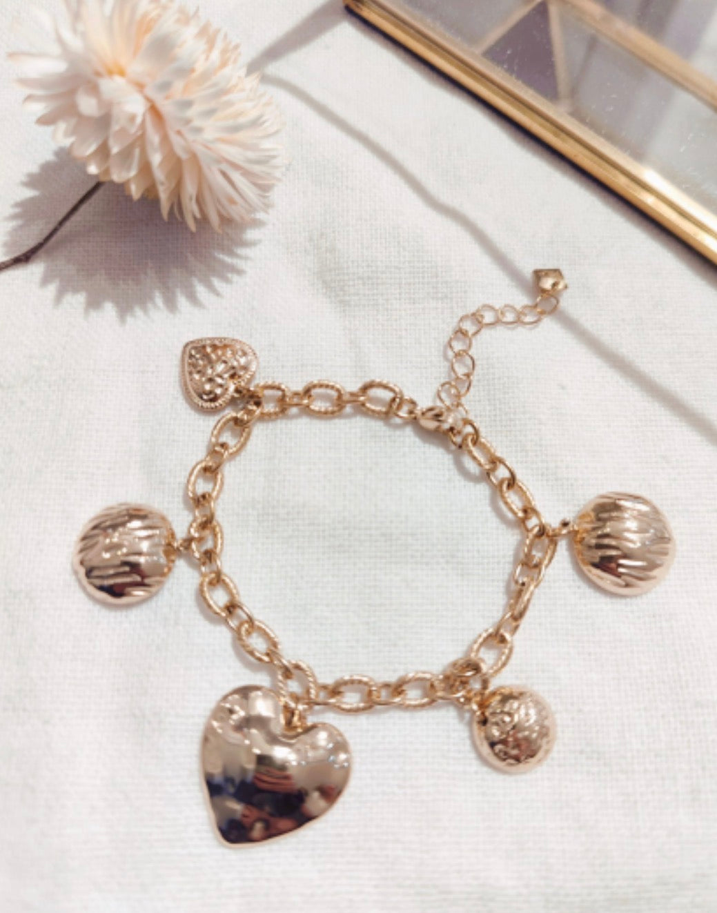 Bracelet Cœur Doré Oversize