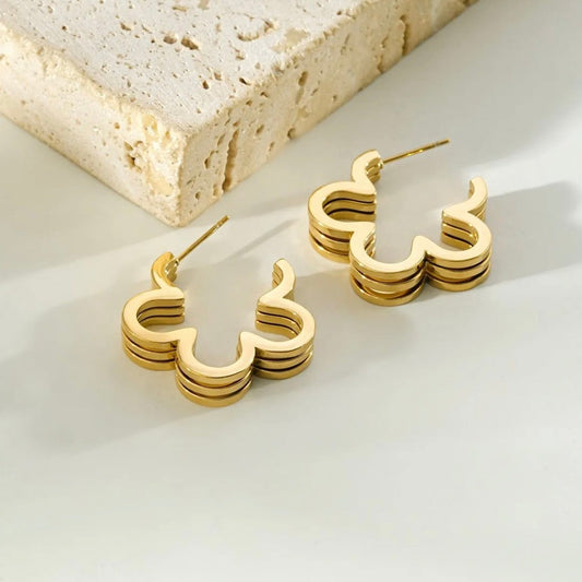 Boucles d’oreilles dorées – Fleur Sculpturale