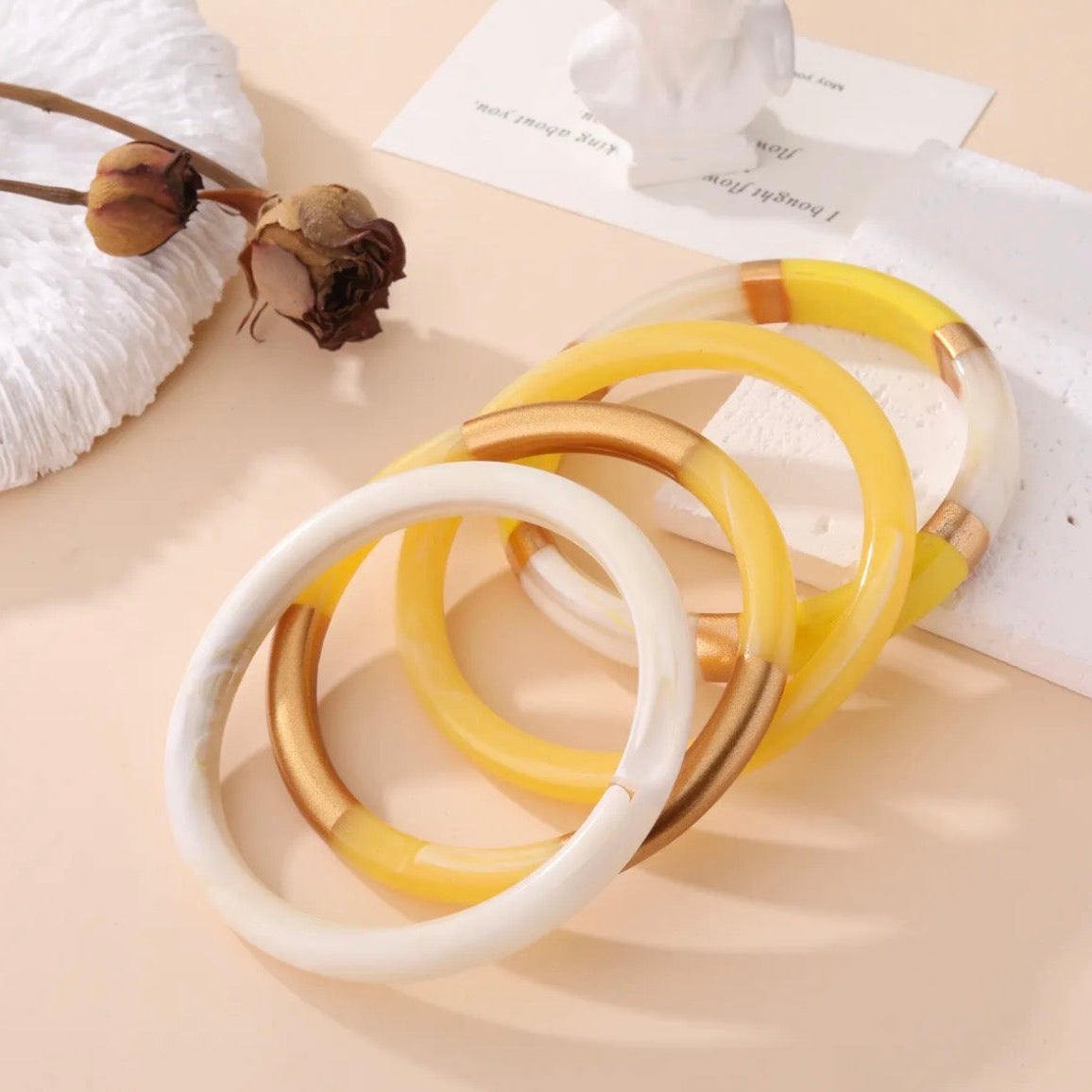 Lot de 4 bracelets en résine