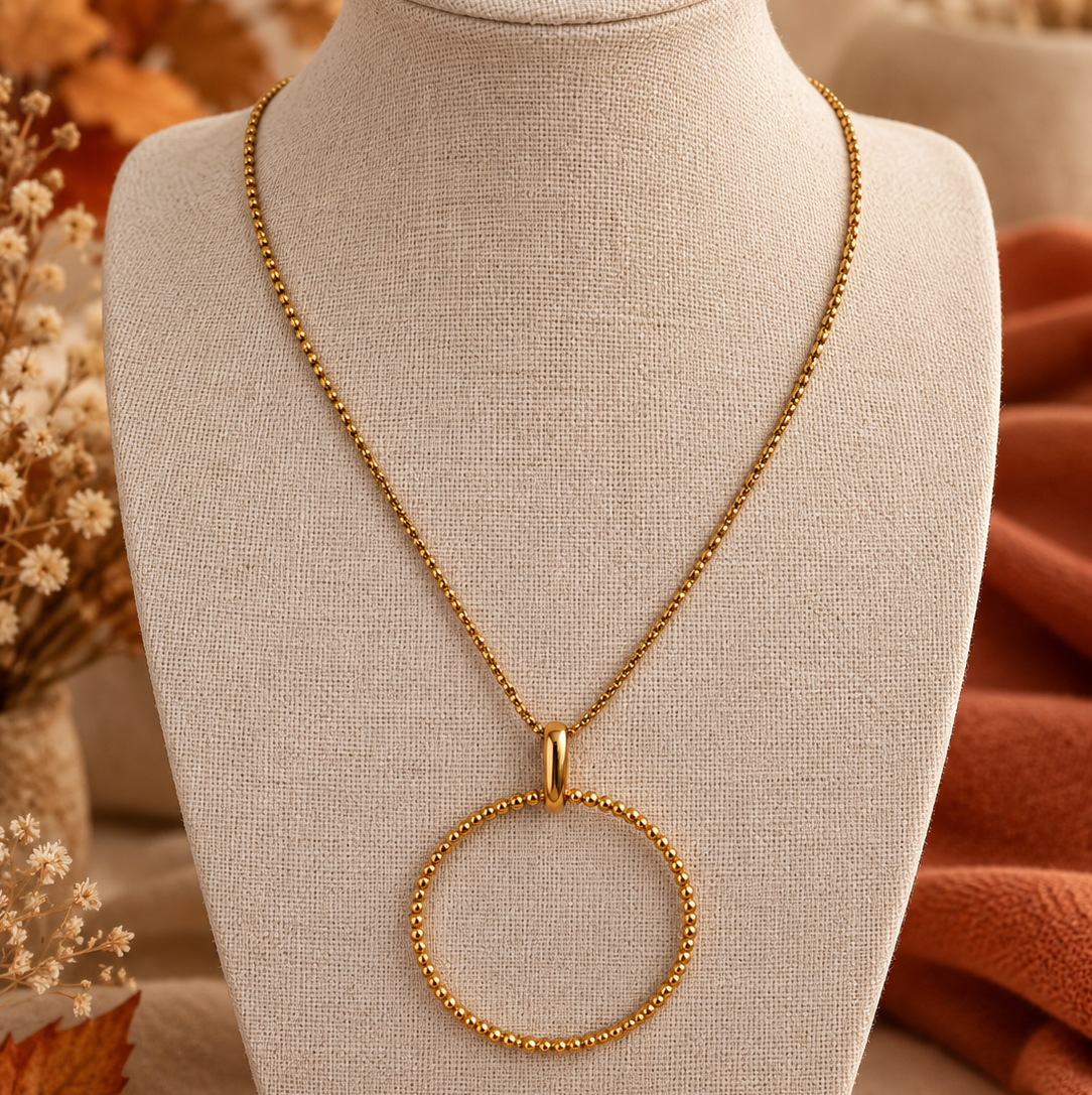 Collier Élyra – Cercle doré en acier inoxydable