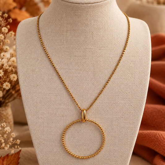 Collier Élyra – Cercle doré en acier inoxydable