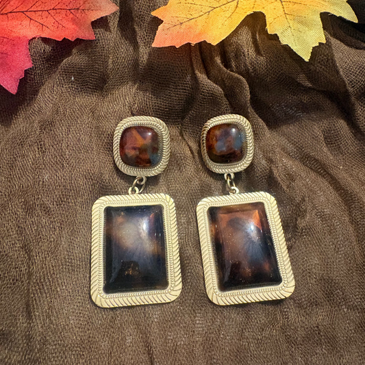 Boucles d’oreilles Écaille – Pendantes marron et dorées